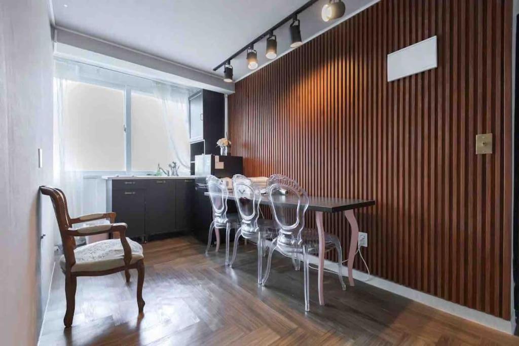 Private In Center Of * Seoul
