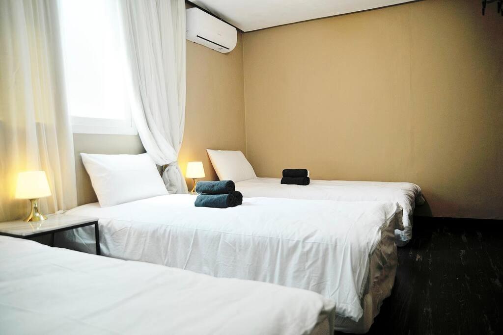 Private In Center Of Apartment