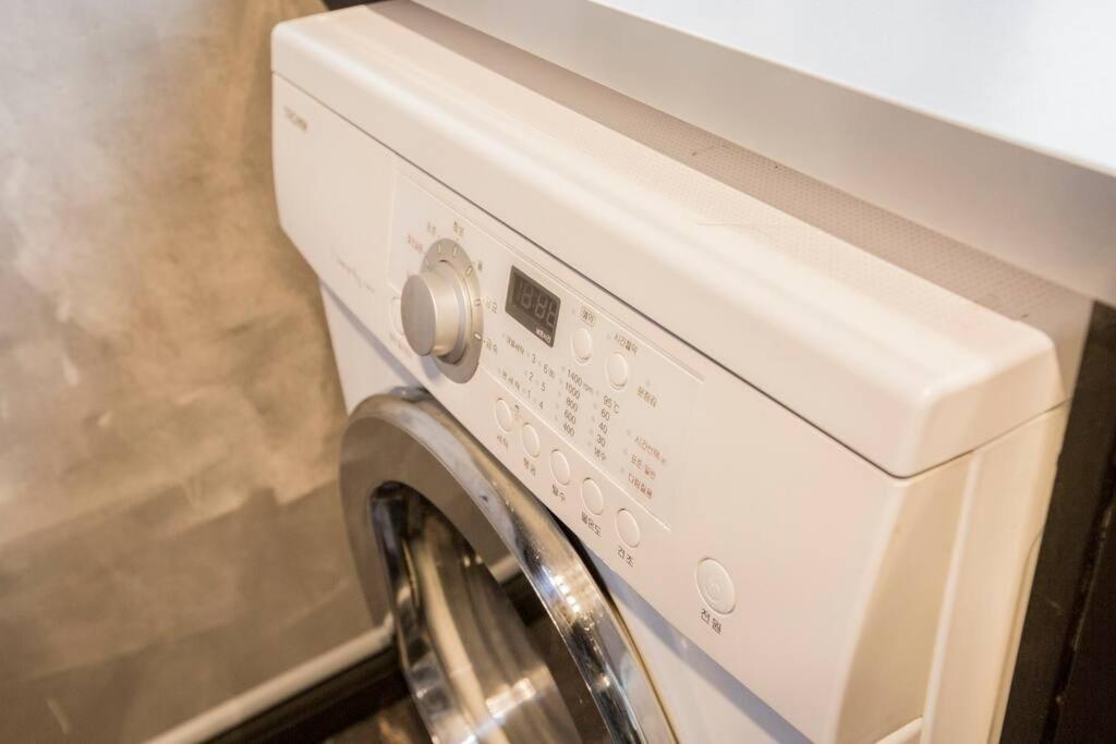 Private In Center Of Apartment *