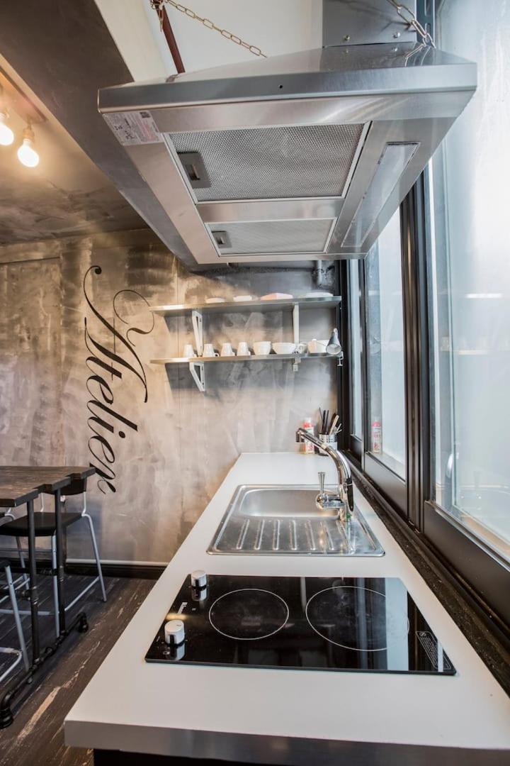 Private In Center Of Apartment *