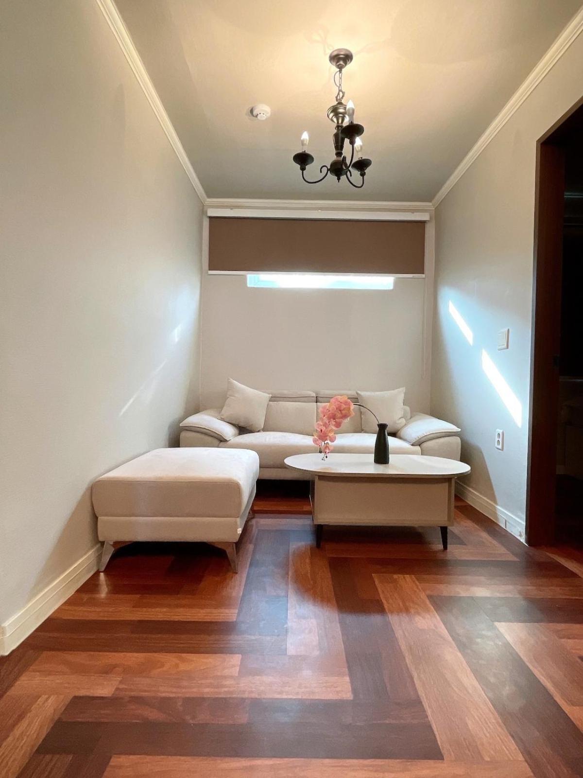 Private In Center Of Apartment