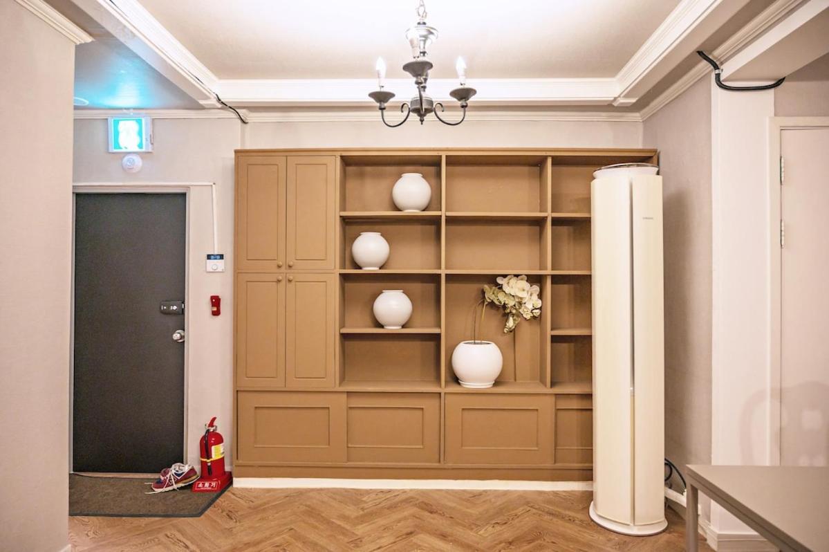 Private In Center Of Apartment