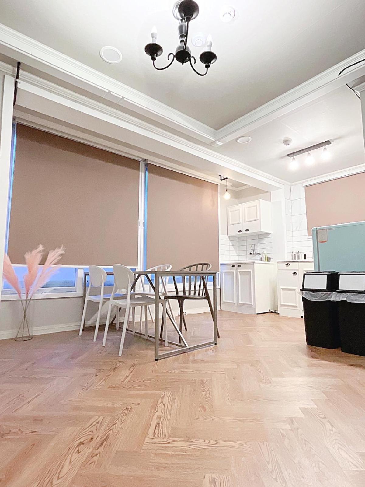 Private In Center Of Apartment *